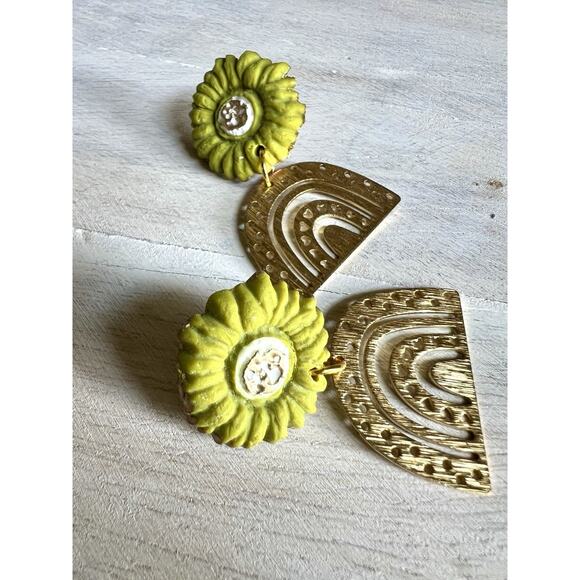 Statement Earrings Handmade Polymer Clay Earrings Handcrafted Artwork Floral - Picture 6 of 7